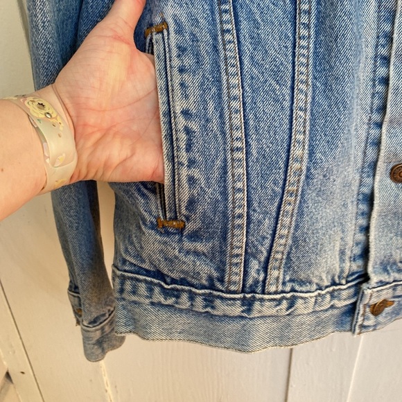 VINTAGE 1990 Levis Jean Jacket Sz Large/44L Distressed Big E Distressed Pockets - Picture 5 of 14